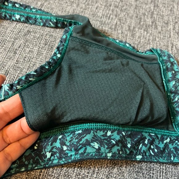 LULULEMON Drop It Like It's Hot green sports bra small EUC - Picture 6 of 7